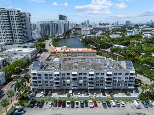 303-2642 Collins Ave, Miami Beach, FL, 33140-4739 | Card Image