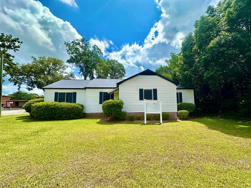 1102 N Hutchinson Ave, Adel, GA, 31620-1183 | Card Image