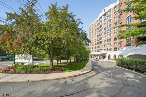 3c-616 S Orange Ave, Maplewood, NJ, 07040-1047 | Card Image