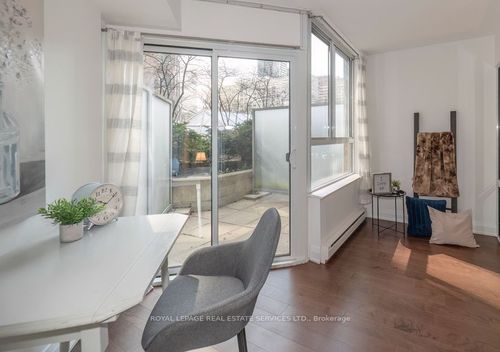 320-711 Bay St, Toronto, ON, M5G2J8 | Card Image