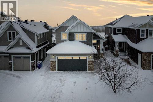 216 Dixon Rd, Fort Mcmurray, AB, T9K0Y3 | Card Image