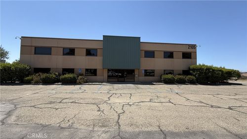 2105 S Blosser, Santa Maria, CA, 93458 | Card Image