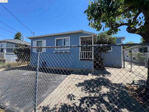 3064 Curran Ave, Oakland, CA, 94602-3124 | Card Image