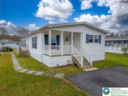 16 Powderhorn Place, Upper Mt Bethel Twp, PA, 18013 | Card Image