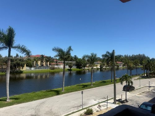 302-2075 Ne 164th St, North Miami Beach, FL, 33162-4178 | Card Image
