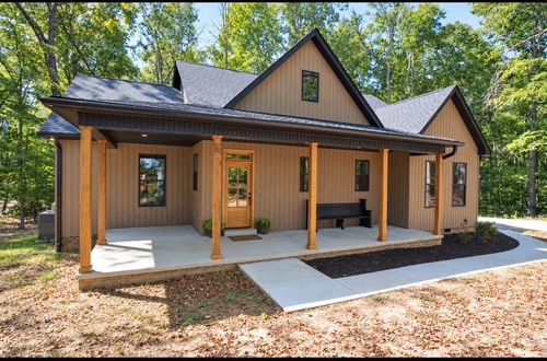 1220 Breeden Rd, Charlotte, TN, 37036-5512 | Card Image