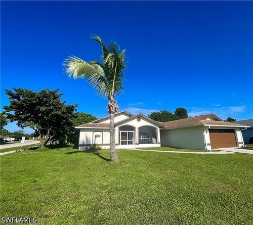 1501 Senior Ct, LEHIGH ACRES, FL, 33971-2037 | Card Image