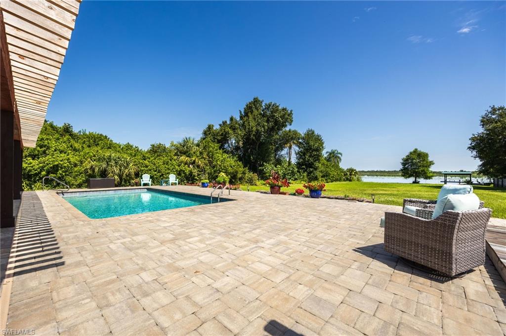 Residential in PUNTA GORDA