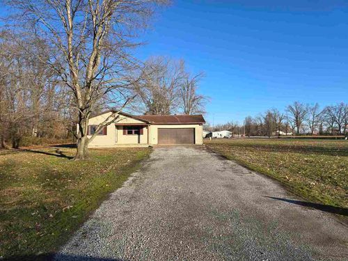 2460 Wasson Rd, Harrisburg, IL, 62946-4852 | Card Image
