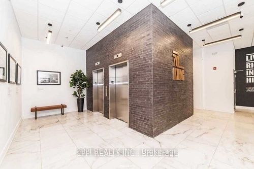 402-70 King St E, Oshawa, ON, L1H0A2 | Card Image