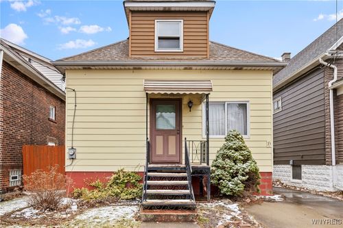 35 Reo Ave, Buffalo, NY, 14211-2809 | Card Image