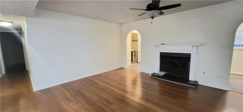 2105 N Forest Trl, Dunwoody, GA, 30338-5832 | Card Image