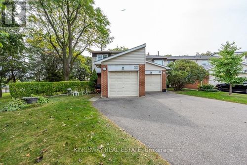 22-525 Meadows Blvd, Mississauga, ON, L4Z1H2 | Card Image