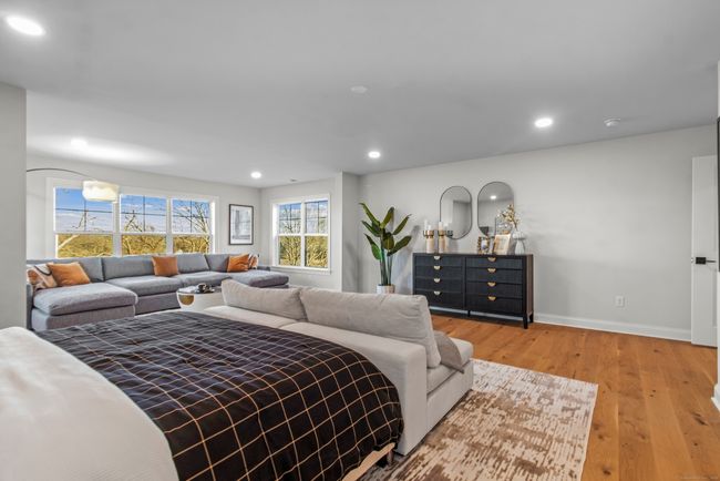 38 Summer Time Cir, House other with 3 bedrooms, 3 bathrooms and null parking in Pawcatuck CT | Image 24