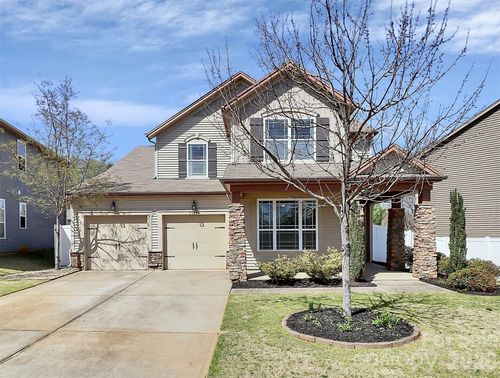 5519 Hubbard Point Dr, Charlotte, NC, 28269-2450 | Card Image