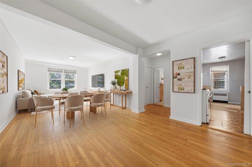 2d-2080 Barnes Ave, Bronx, NY, 10462-2616 | Card Image