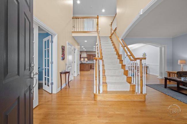 Two Story Entrance | Image 4