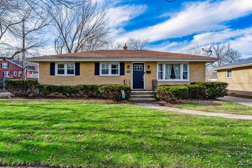 8450 Kraay Ave, Munster, IN, 46321-1911 | Card Image