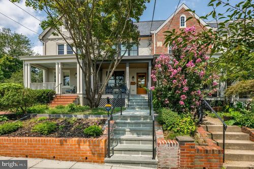 3823 Benton St Nw, WASHINGTON, DC, 20007-1712 | Card Image