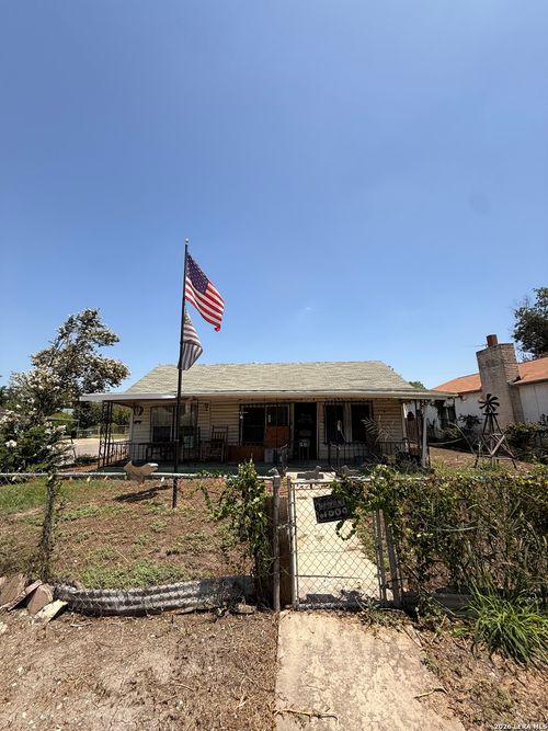 2123 Perez St, San Antonio, TX, 78207-2126 | Card Image