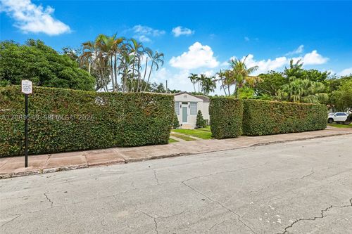 47 Fonseca Ave, Coral Gables, FL, 33134-1825 | Card Image