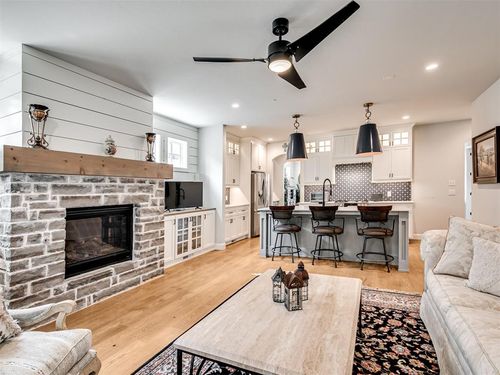 1924 Plaza District Drive, Edmond, OK, 73034 | Card Image