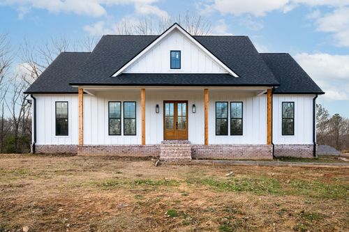 3213 Carolina Ave, Centerville, TN, 37033-9467 | Card Image