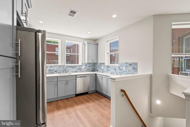 6445 N Sydenham St, Townhouse with 3 bedrooms, 2 bathrooms and null parking in PHILADELPHIA PA | Image 13