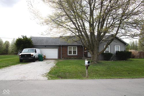 146 Shelton Dr, Avon, IN, 46123-8979 | Card Image