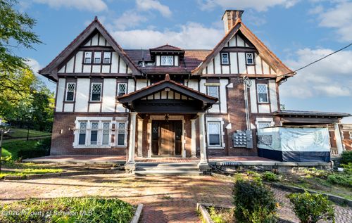 1140 Olive St, Scranton, PA, 18510-1741 | Card Image