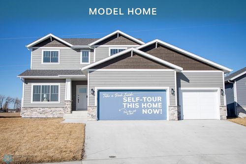 1449 66th Ave S, Fargo, ND, 58104-7950 | Card Image