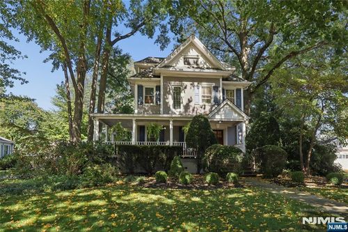 526 Oradell Ave, Oradell, NJ, 07649-1724 | Card Image