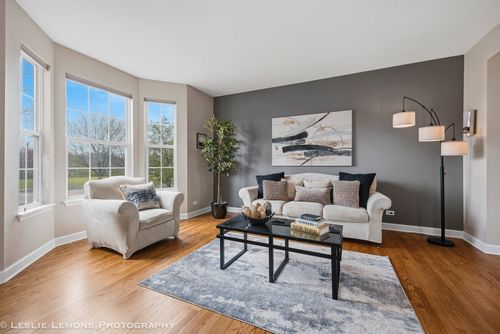 2110 Summerlin Drive, Aurora, IL, 60503 | Card Image