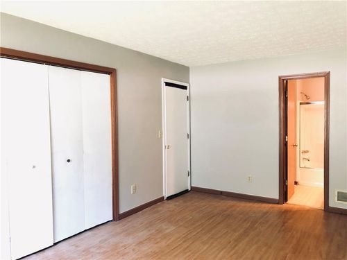 1422 Kings Ridge Dr, norcross, GA, 30093-2420 | Card Image