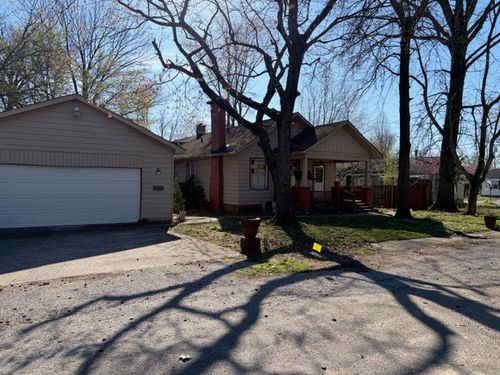 820 S 20th St, Herrin, IL, 62948-2502 | Card Image