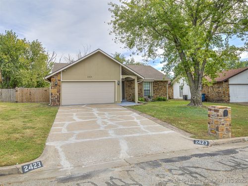 2423 S 140th East Ave, Tulsa, OK, 74134-2262 | Card Image