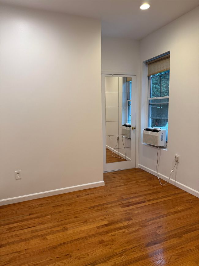 APT-1E - 720 Boulevard E, Condo with 2 bedrooms, 2 bathrooms and null parking in Weehawken NJ | Image 15