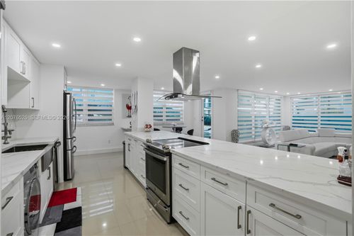 301s-2751 S Ocean Dr, Hollywood, FL, 33019-2716 | Card Image