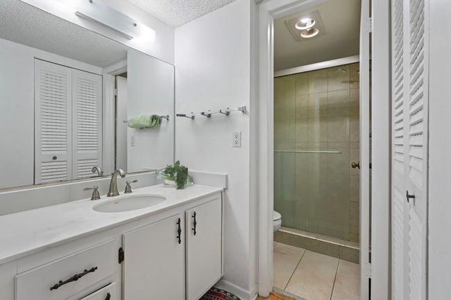 APT-301 - 6075 N Sabal Palm Blvd, Condo with 2 bedrooms, 2 bathrooms and null parking in Tamarac FL | Image 18