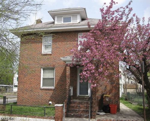 29 W Madison St, Paulsboro, NJ, 08066-1334 | Card Image