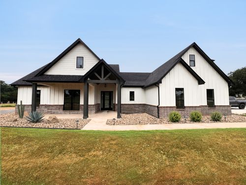 121 Cartwright Rd, Weatherford, TX, 76087-6901 | Card Image