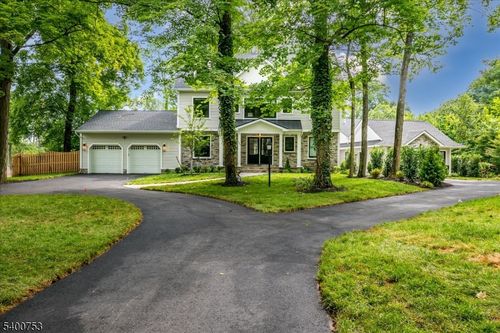 569 Riverside Dr, Princeton, NJ, 08540-4007 | Card Image