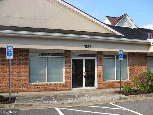 3042 Valley Ave, Winchester, VA, 22601-6479 | Card Image