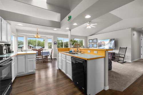 106 Rainbow Dr, Kalispell, MT, 59901-9002 | Card Image