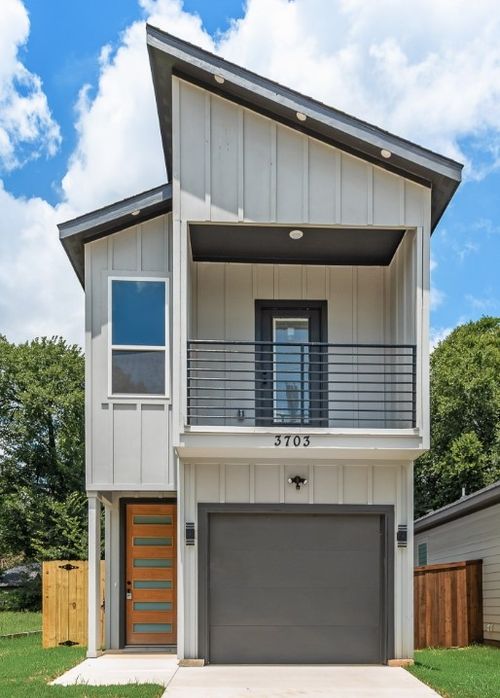 3703 York St, Dallas, TX, 75210-2735 | Card Image