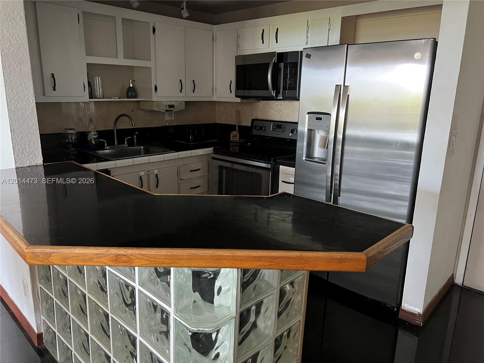 Residential Lease in North Miami 3