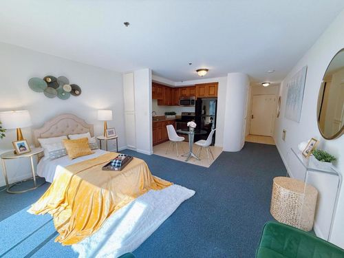 206-324 Catalpa St, San Mateo, CA, 94401-2816 | Card Image