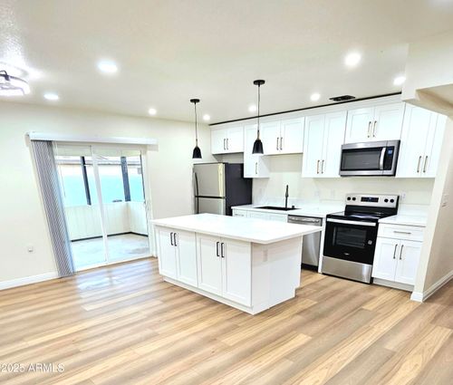 6219 W Citrus Way, Glendale, AZ, 85301-4405 | Card Image