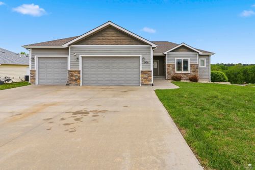 5406 Holden Ct, Manhattan, KS, 66503-7901 | Card Image
