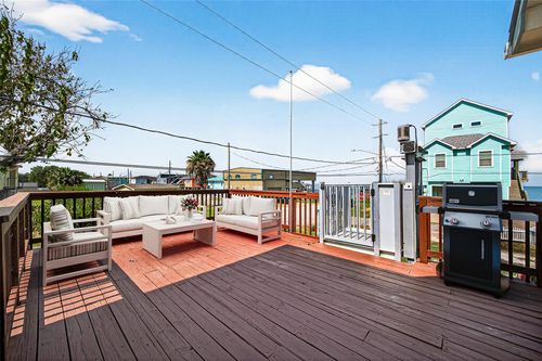 115 12th St, San Leon, TX, 77539-9623 | Card Image